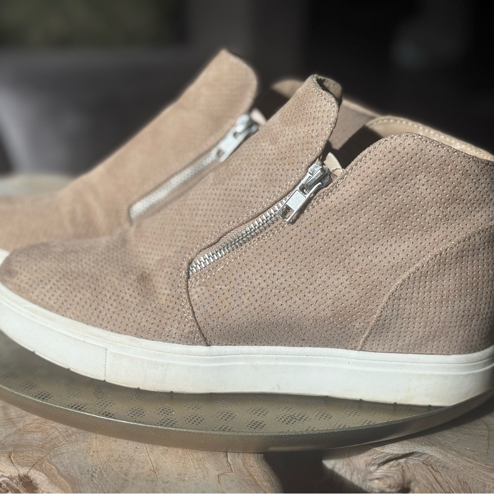 Women's Tan Ankle Booties